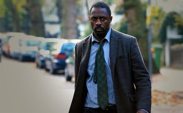 Idris Elba da vida a John Luther.