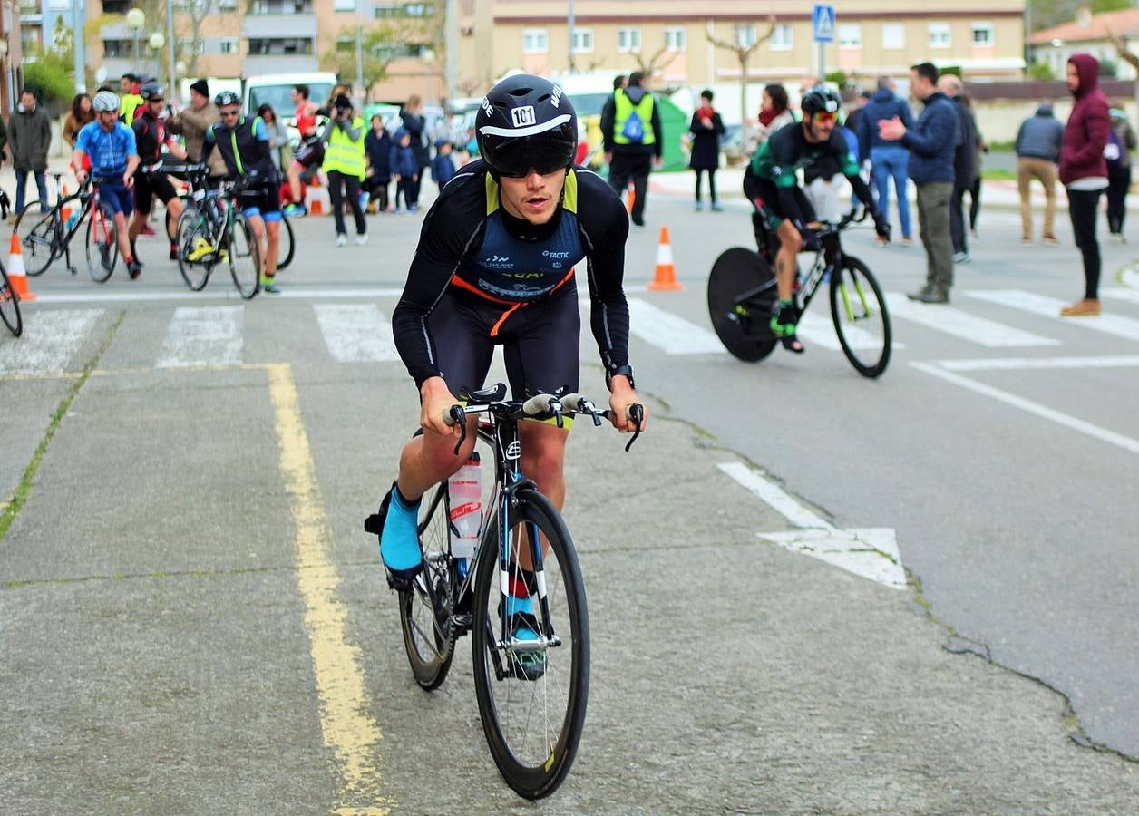 Más de 200 deportistas participaron en el duatlón de Santo Domingo