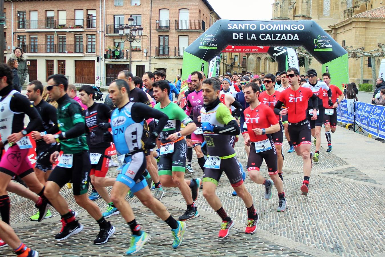 Más de 200 deportistas participaron en el duatlón de Santo Domingo