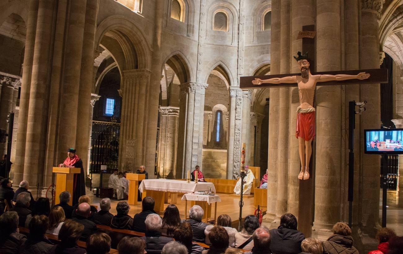 Despedida de las reliquias de Santo Domingo de la Calzada y reapertura al público de la cripta de la catedral tras los trabajos realizados en ella por el artista internacional Marko Rupnik