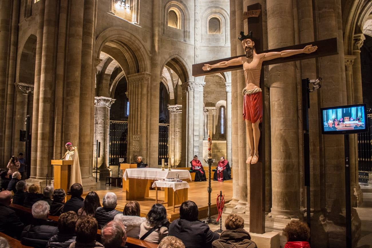 Despedida de las reliquias de Santo Domingo de la Calzada y reapertura al público de la cripta de la catedral tras los trabajos realizados en ella por el artista internacional Marko Rupnik