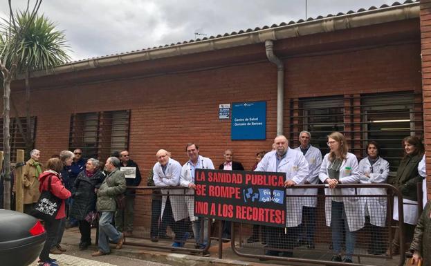 Profesionales y usuarios del centro de salud Gonzalo Berceo. 