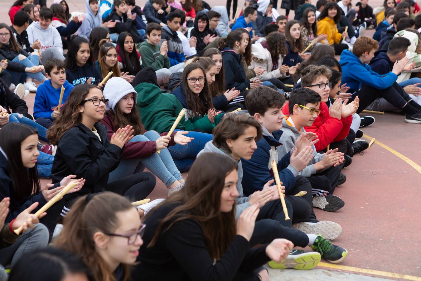 Fotos: Escolares riojanos celebran Musiqueando en el parque San Miguel de Logroño