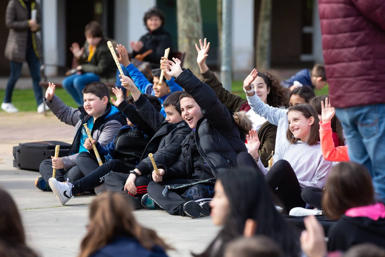 Fotos: Escolares riojanos celebran Musiqueando en el parque San Miguel de Logroño