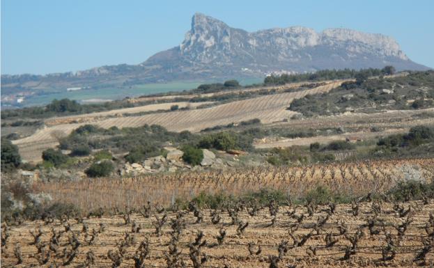 Imagen principal - Vista del León Dormido, camino del barranco de la Formosa y llegada a Viñaspre 