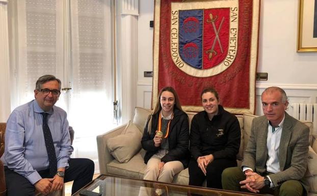 La deportista, durante la recepción en el Ayuntamiento.