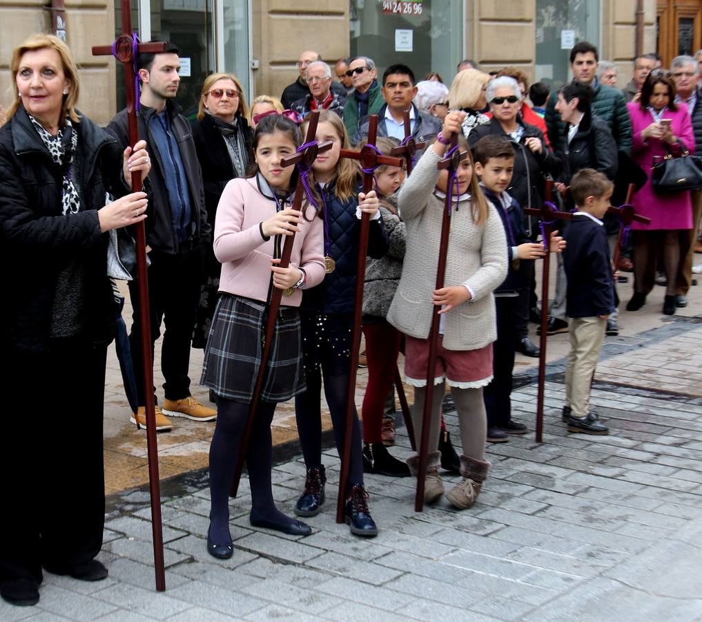 Fotos: Vía Crucis y traslado del Santo Cristo de las Ánimas de Logroño