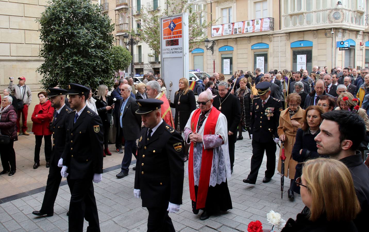Fotos: Vía Crucis y traslado del Santo Cristo de las Ánimas de Logroño