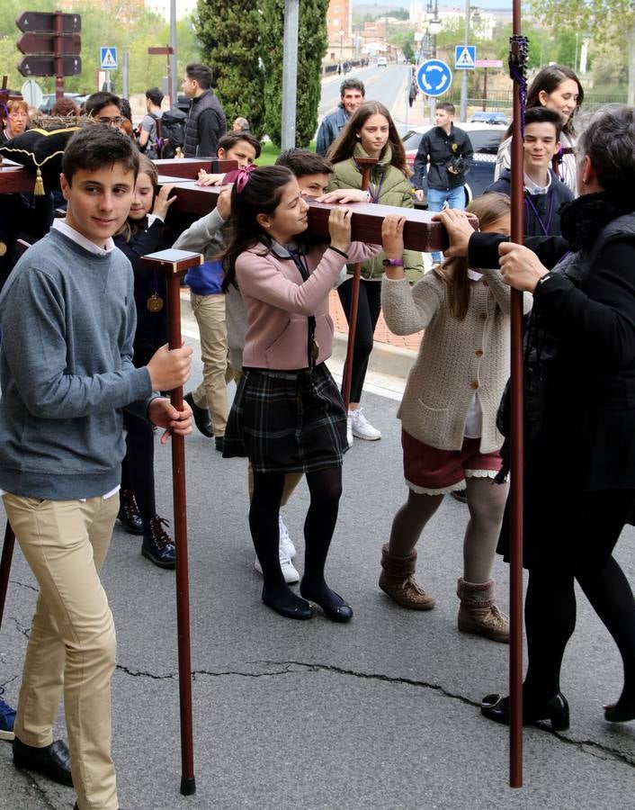 Fotos: Vía Crucis y traslado del Santo Cristo de las Ánimas de Logroño