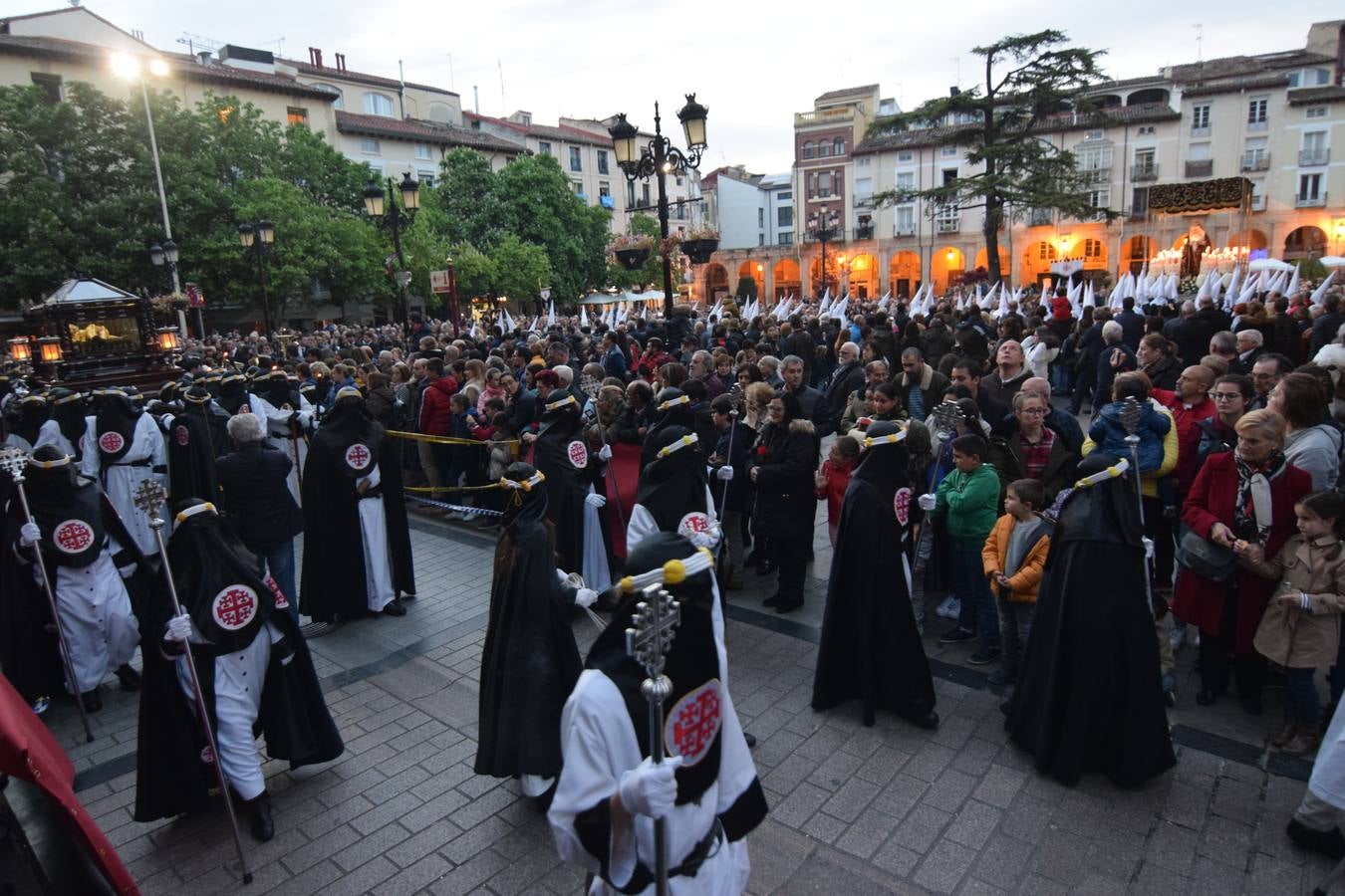 Fotos: Procesión del Santo Entierro