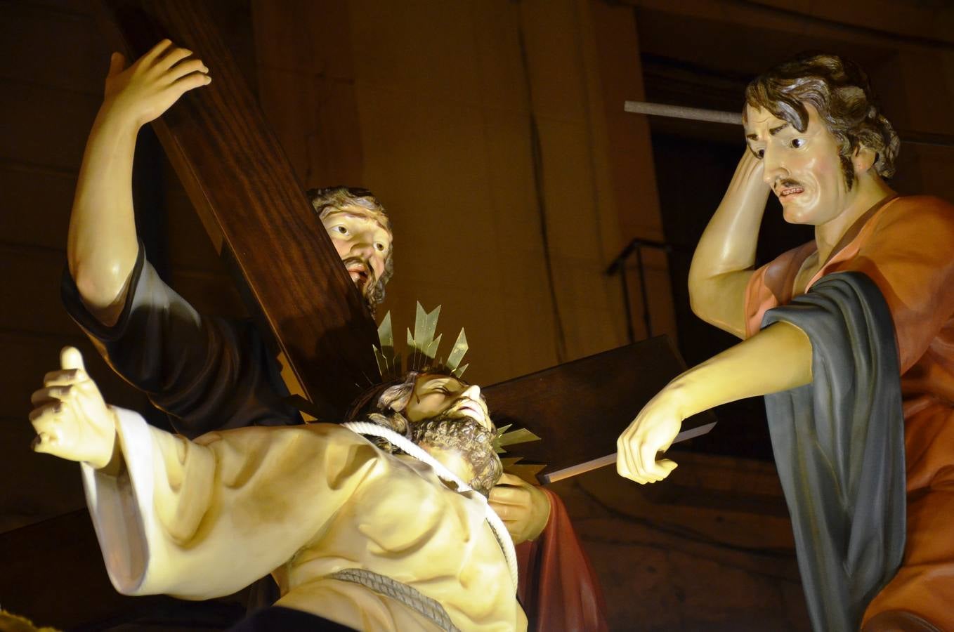 16 pasos de la cofradía de la Vera Cruz participiaron en la procesión.