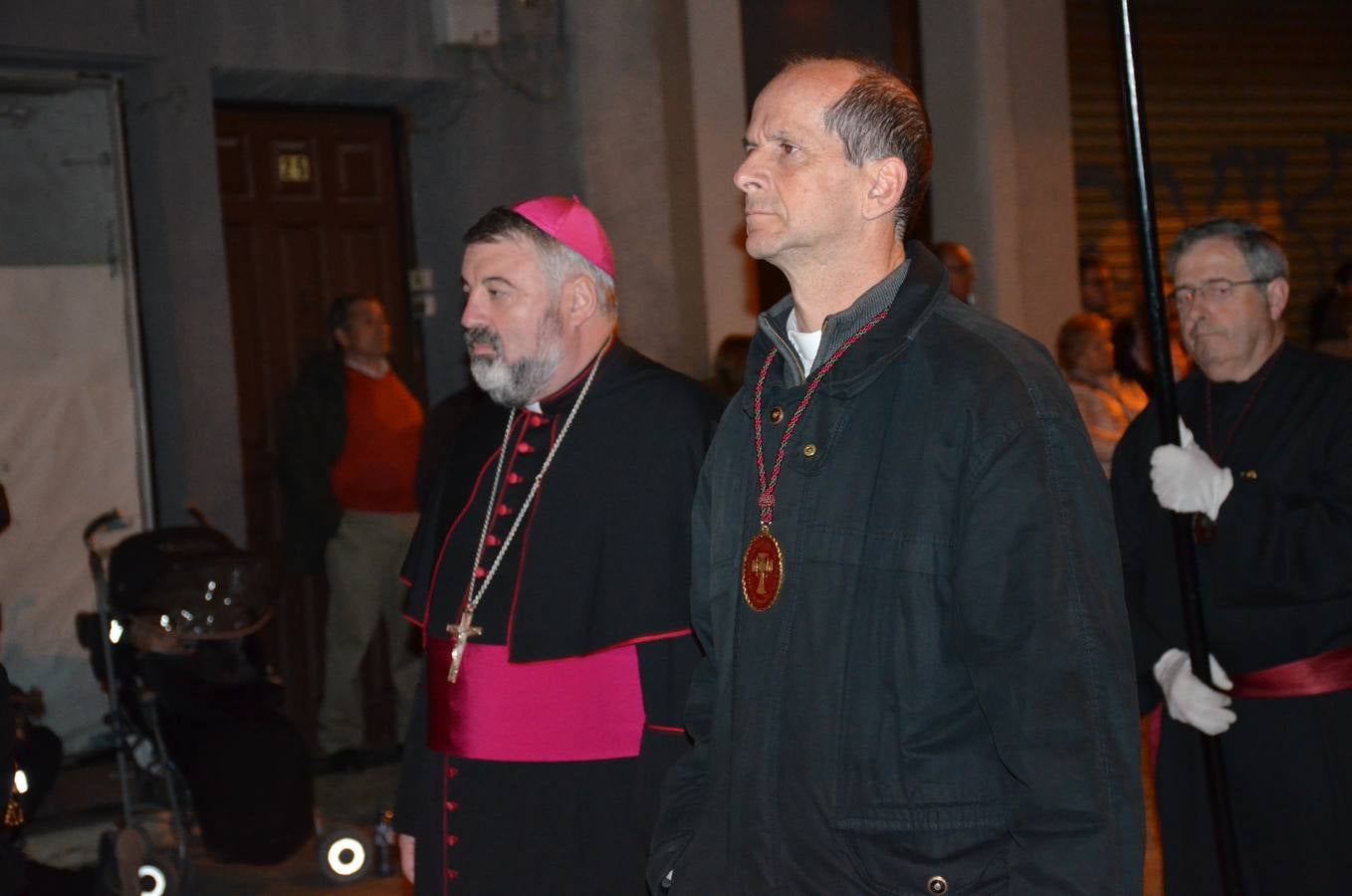 16 pasos de la cofradía de la Vera Cruz participiaron en la procesión.
