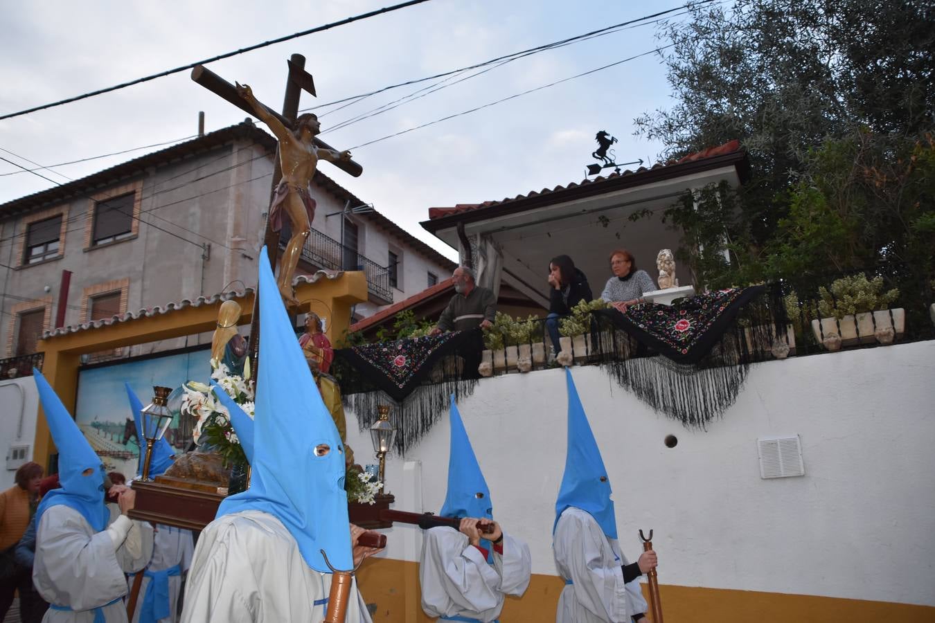 Fotos: Procesión del Santo Entierro en Cervera