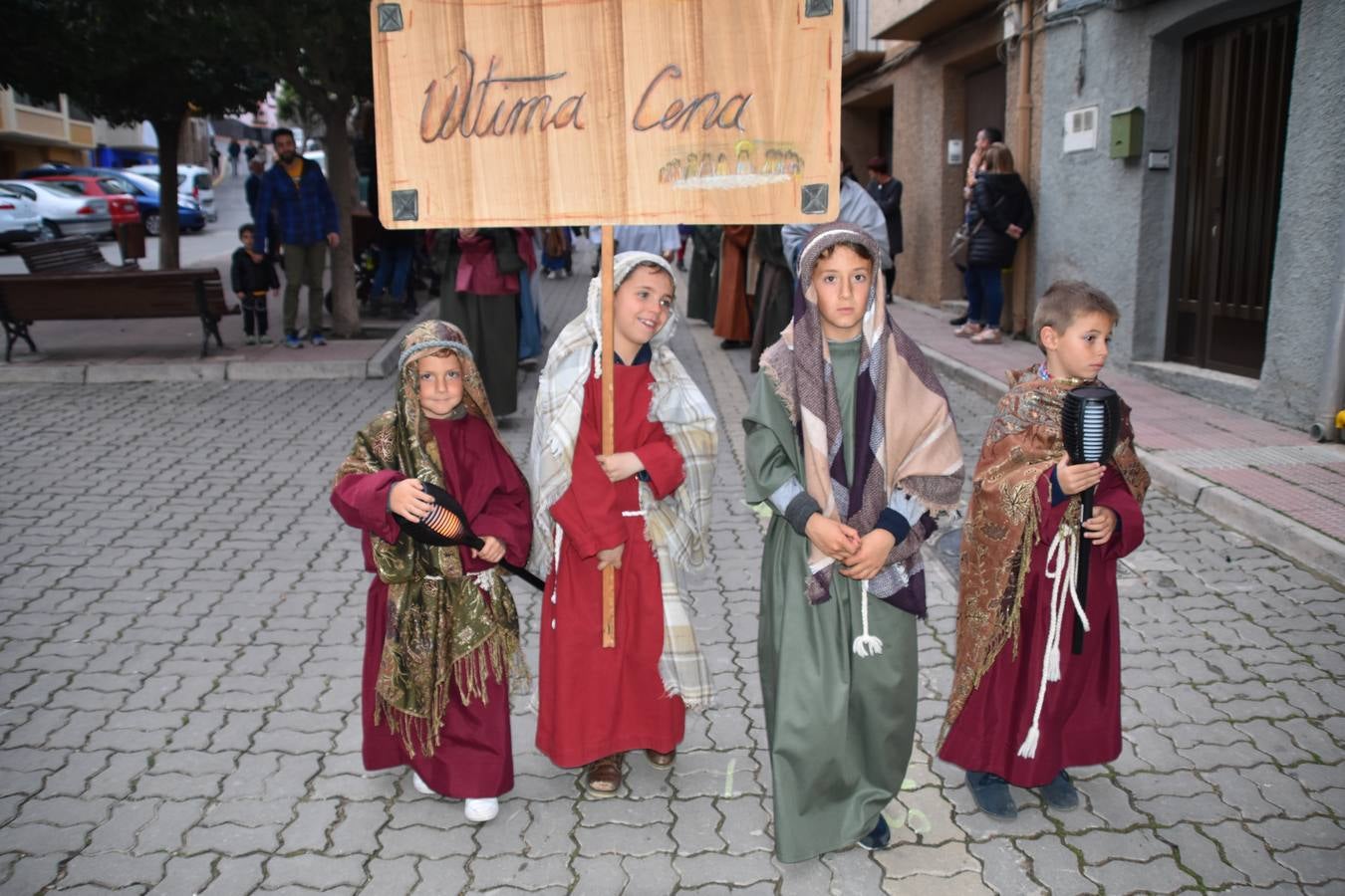 Fotos: Procesión del Santo Entierro en Cervera