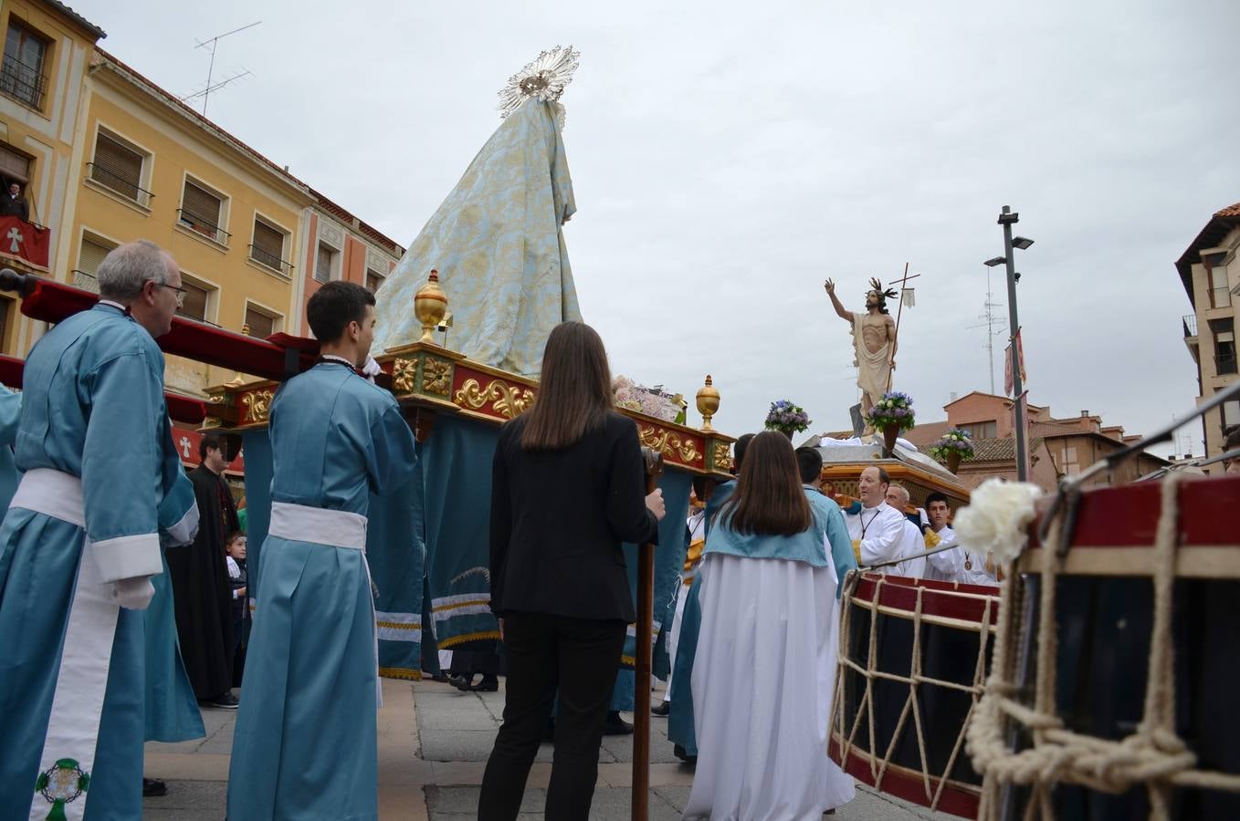 Fotos: Procesión del Cristo Resucitado en Calahorra
