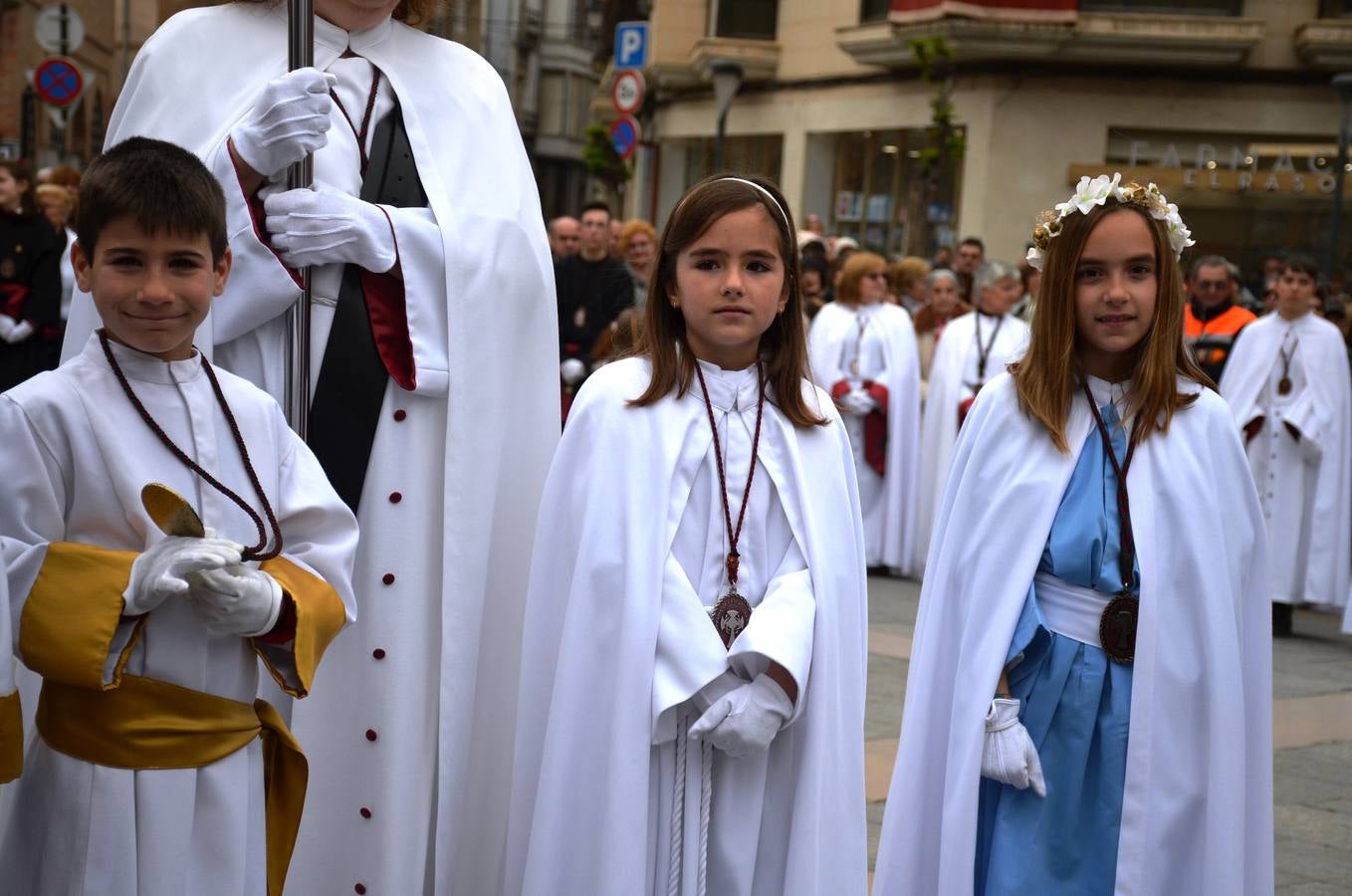 Fotos: Procesión del Cristo Resucitado en Calahorra