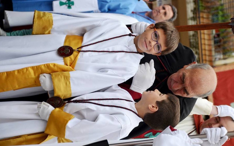 Fotos: Procesión del Cristo Resucitado en Calahorra