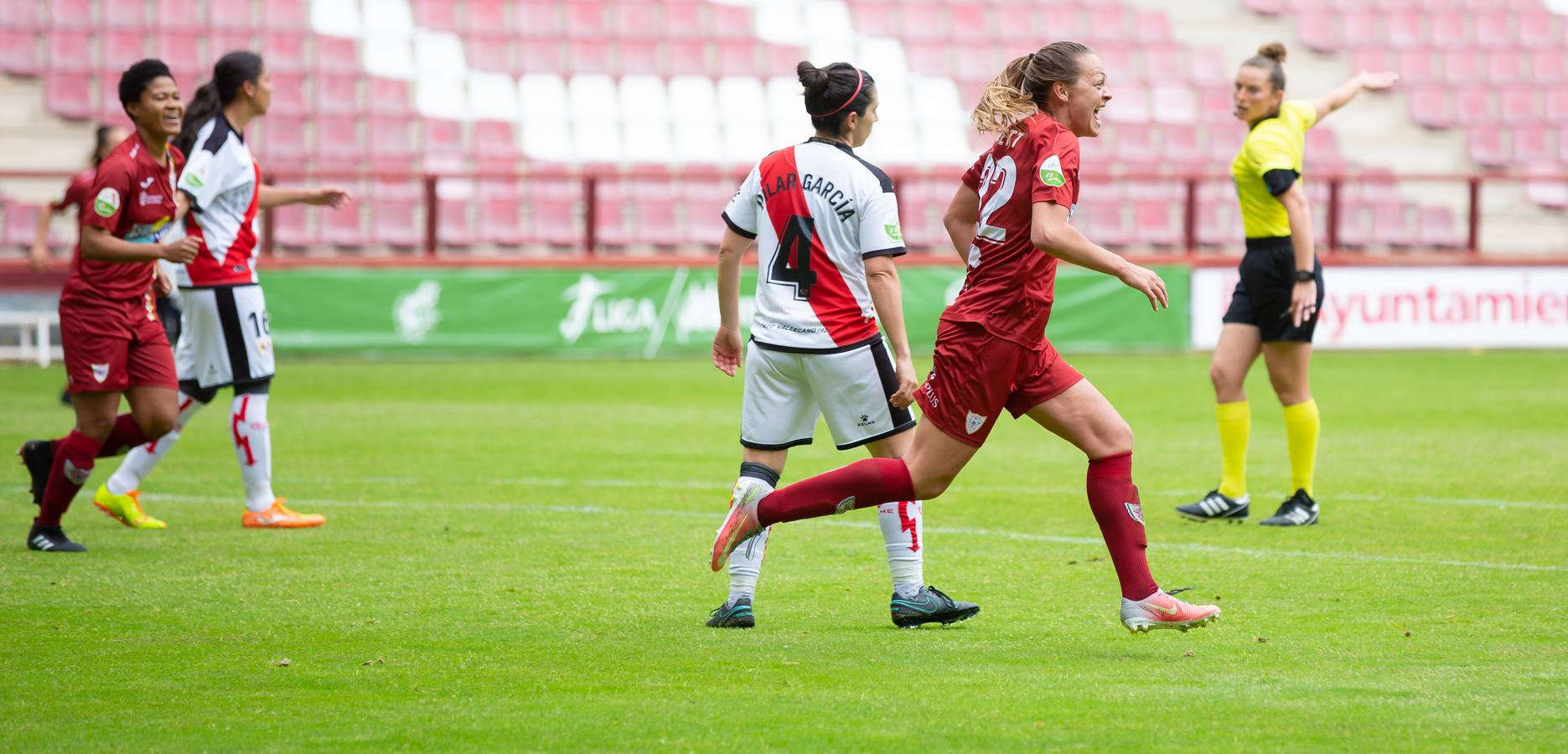 Fotos: Vital triunfo del EDF ante el Rayo (3-0)