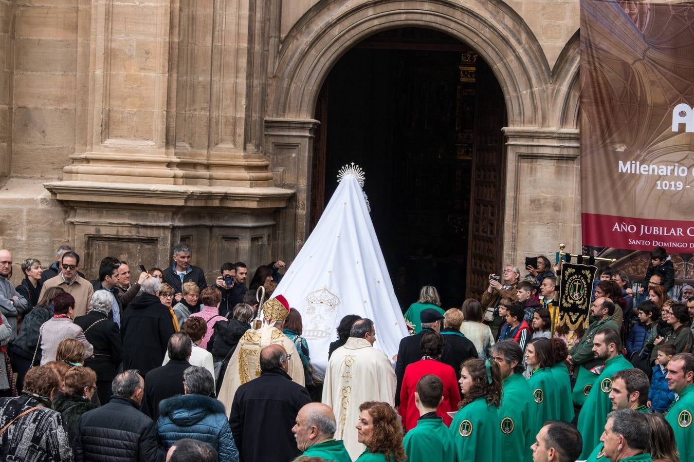 Fotos: Procesión del Resucitado, en Santo Domingo de la Calzada