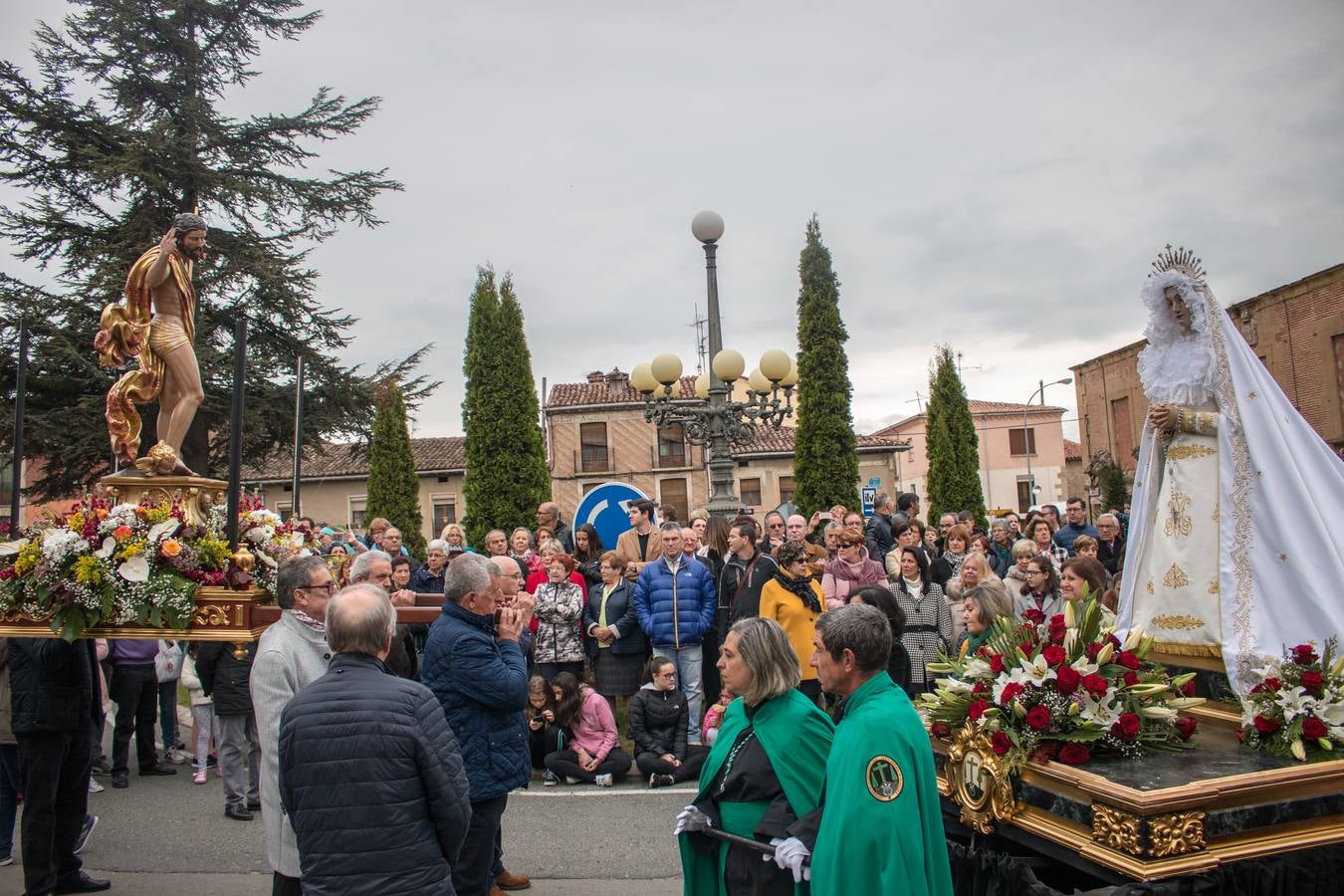 Fotos: Procesión del Resucitado, en Santo Domingo de la Calzada