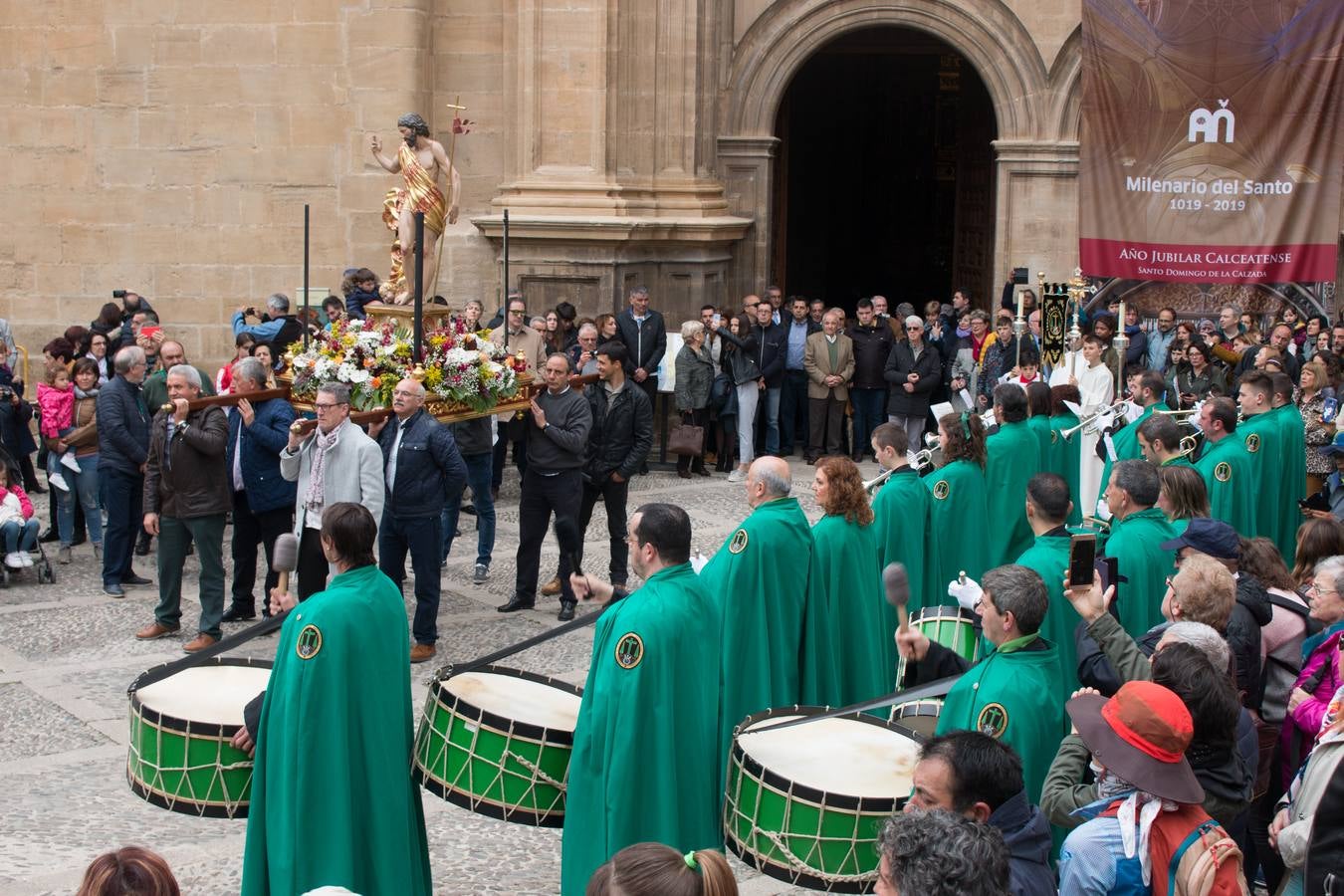 Fotos: Procesión del Resucitado, en Santo Domingo de la Calzada