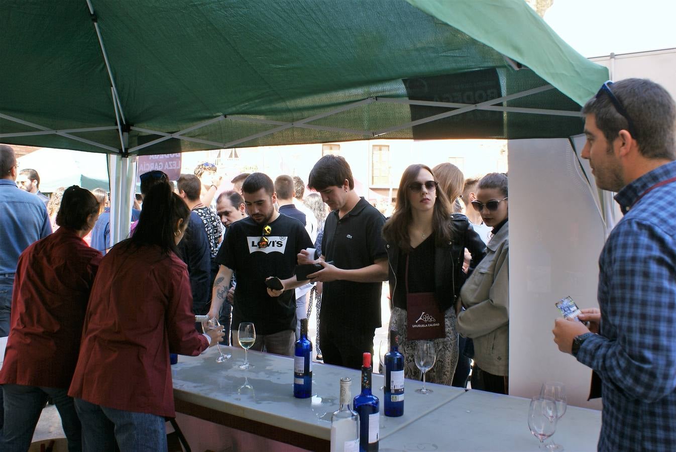 Feria de vinos y gastronomía en Uruñuela.