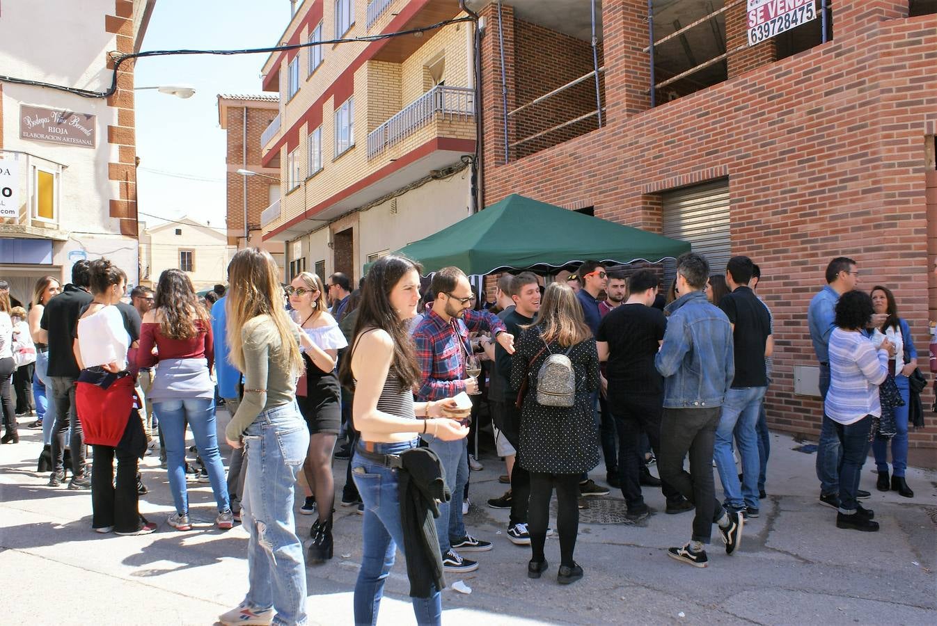 Feria de vinos y gastronomía en Uruñuela.