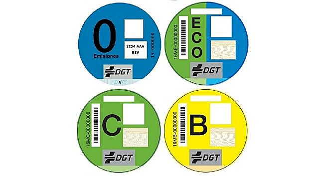 Obligatoria la pegatina de la DGT para todos los coches que circulen por Madrid