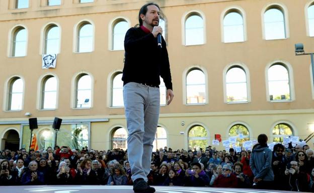 Pablo Iglesias, durante su participacion en el acto central de campaña de En Comú-Podem este miércoles en Barcelona. 