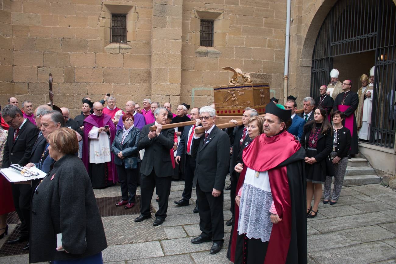 El cardenal Ricardo Blázquez y el obispo Carlos Escribano presidieron la inauguración del Año Jubilar y la apertura de la puerta del Perdón.