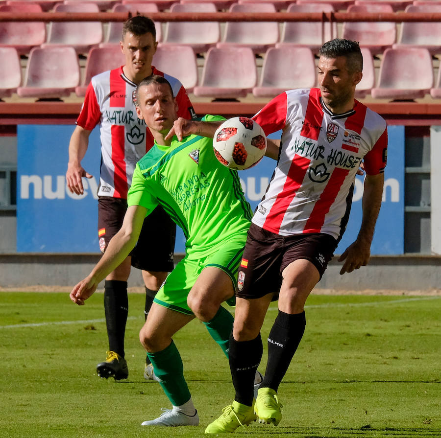 Los riojanos ganan al Mirandés por 3-0, pelearán por la segunda plaza y se clasifican para el 'play off'