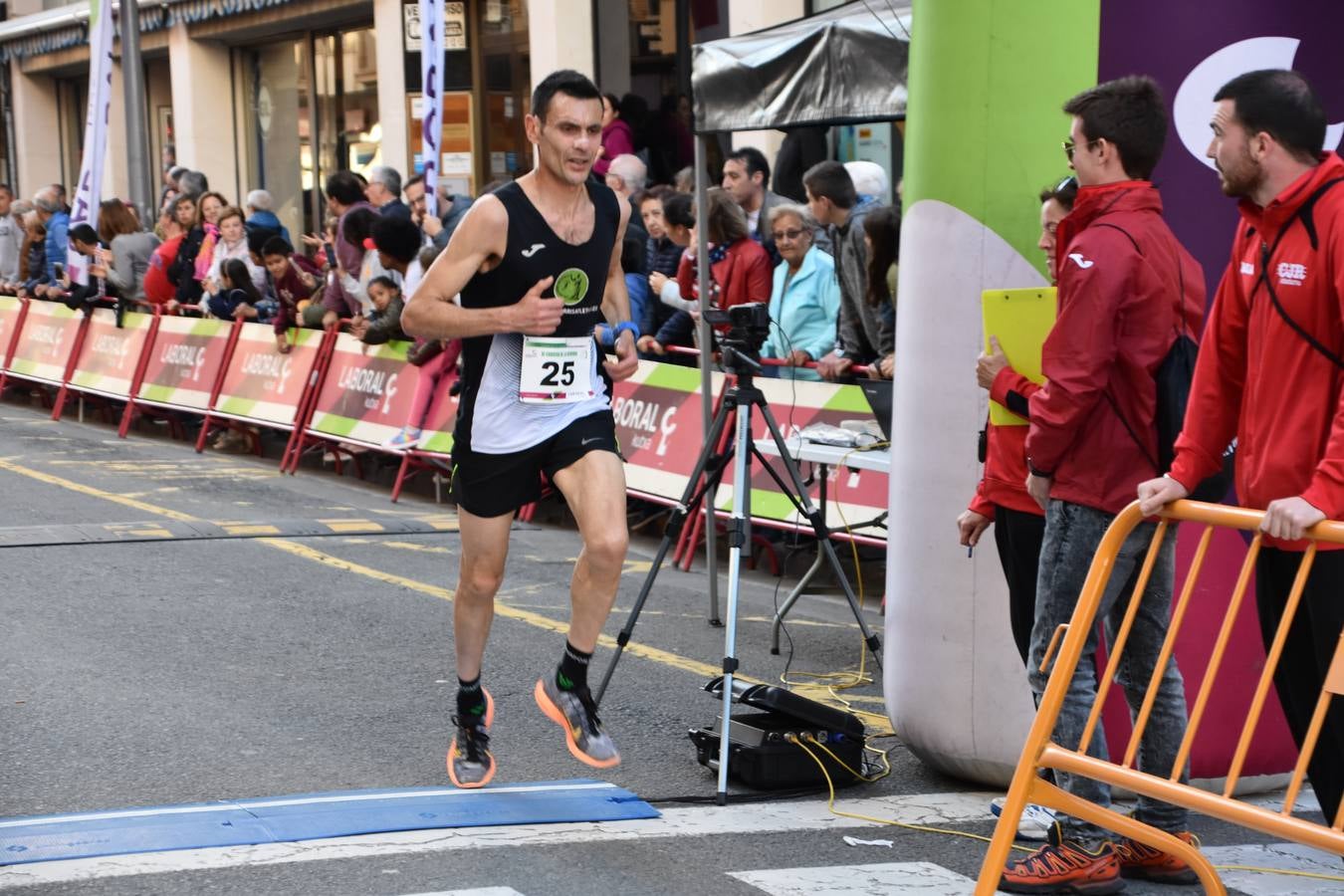 La XI carrera 'Ciudad de la Verdura' de Calahorra reunió a doscientos veintiocho atletas procedentes principalmente de La Rioja y regiones limítrofes