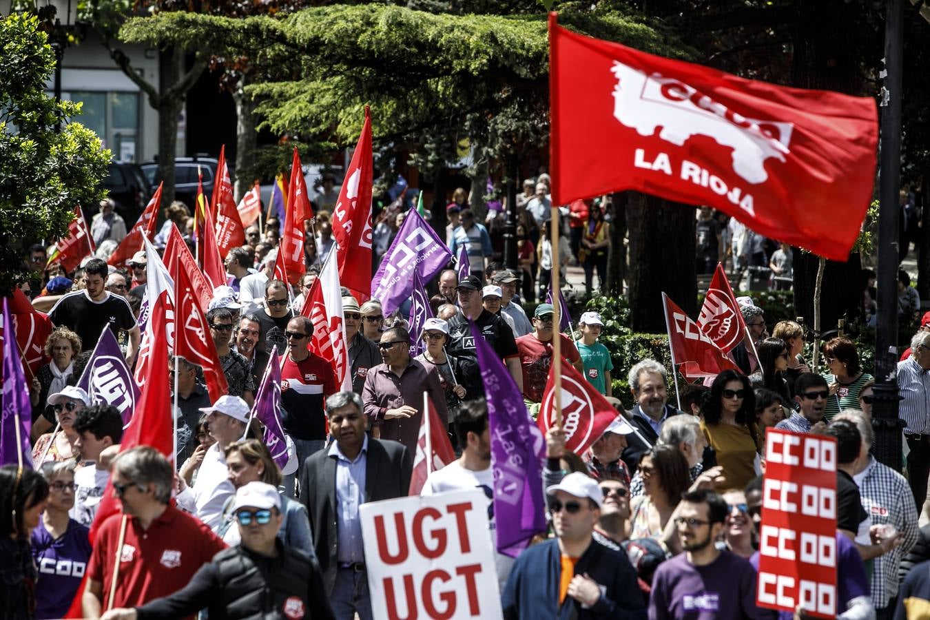 Las centrales mayoritarias logran reunir a entre 4.000 y 5.000 personas en la tradicional movilización del Día del Trabajo