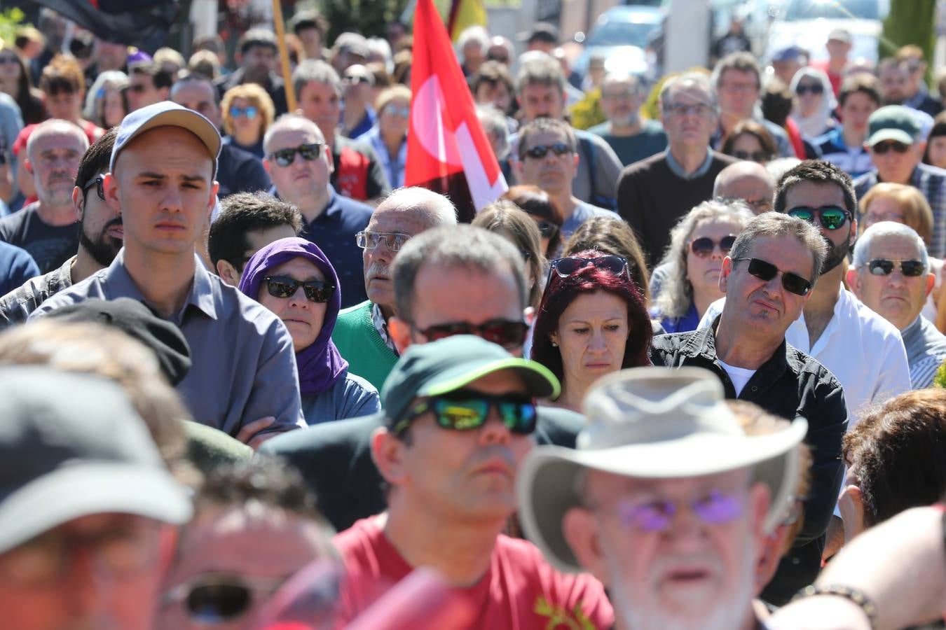 En el acto de hoy han participado, junto a los miembros de la asociación, representantes de sindicatos y partidos políticos