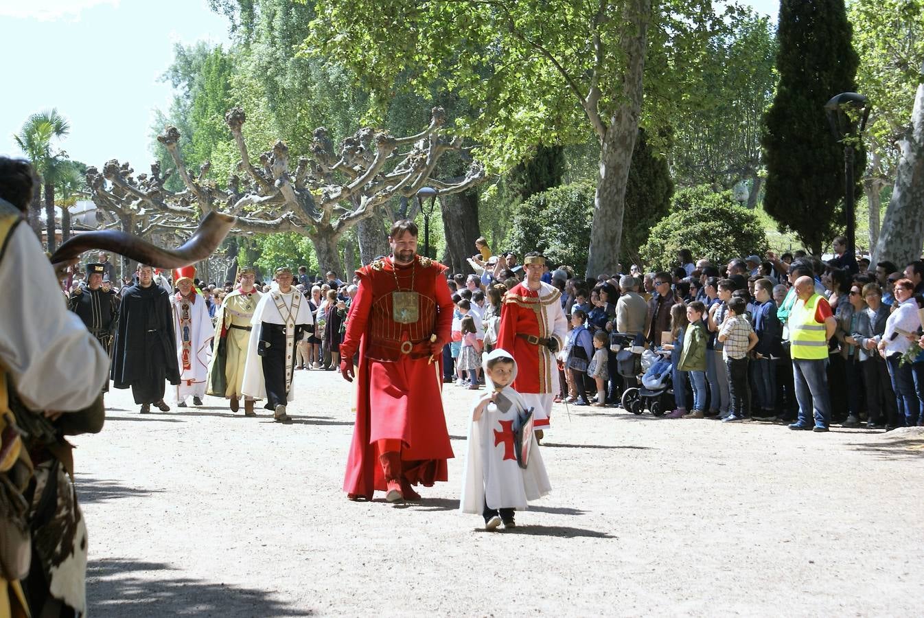 Fotos: Pregón del Primero de mayo y la aclamación de Fernando III el Santo en Nájera