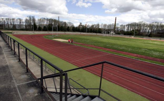 Imagen de una pista de atletismo. 