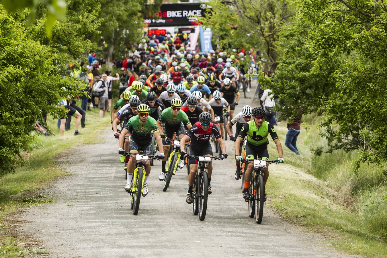 Fotos: Primera etapa de La Rioja Bike Race: La salida