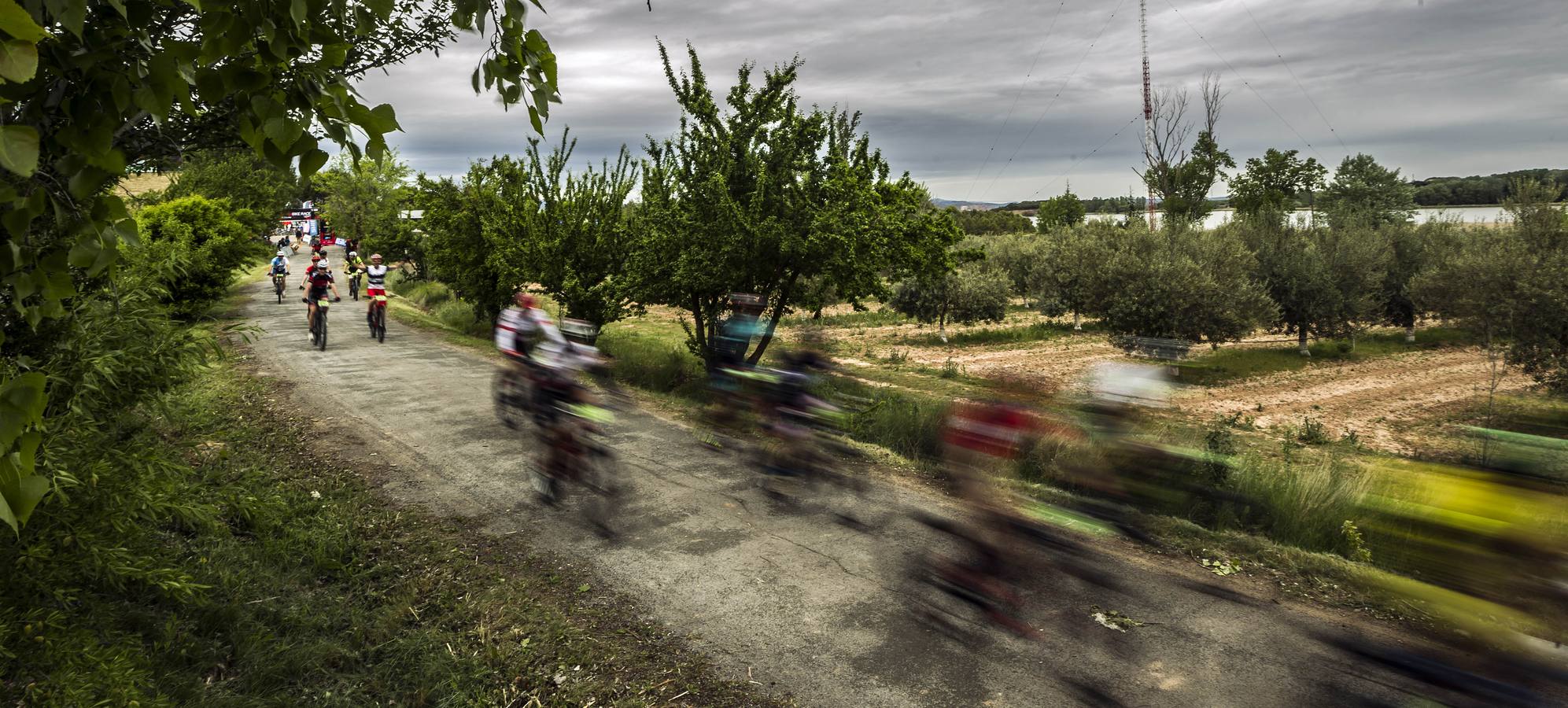 Fotos: Primera etapa de La Rioja Bike Race: La salida