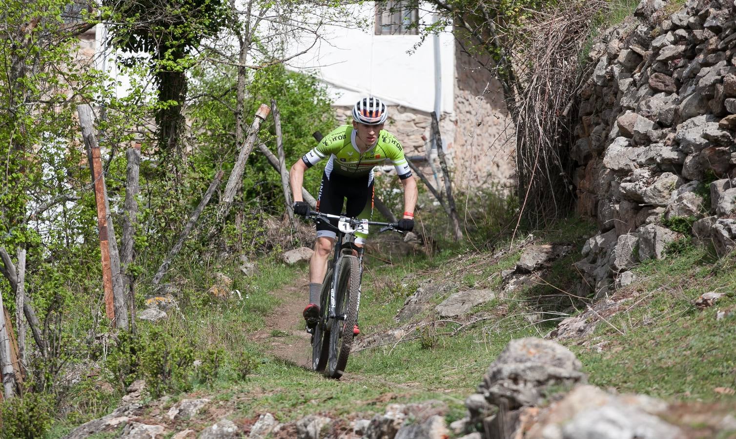 Fotos: Segunda etapa de La Rioja Bike Race (I)