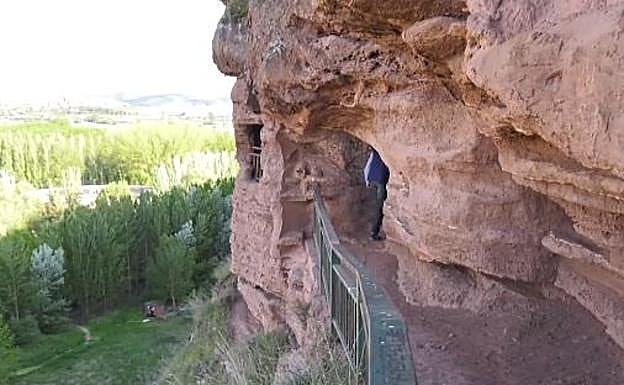 Turismo en La Rioja: Nájera y sus cuevas artificiales