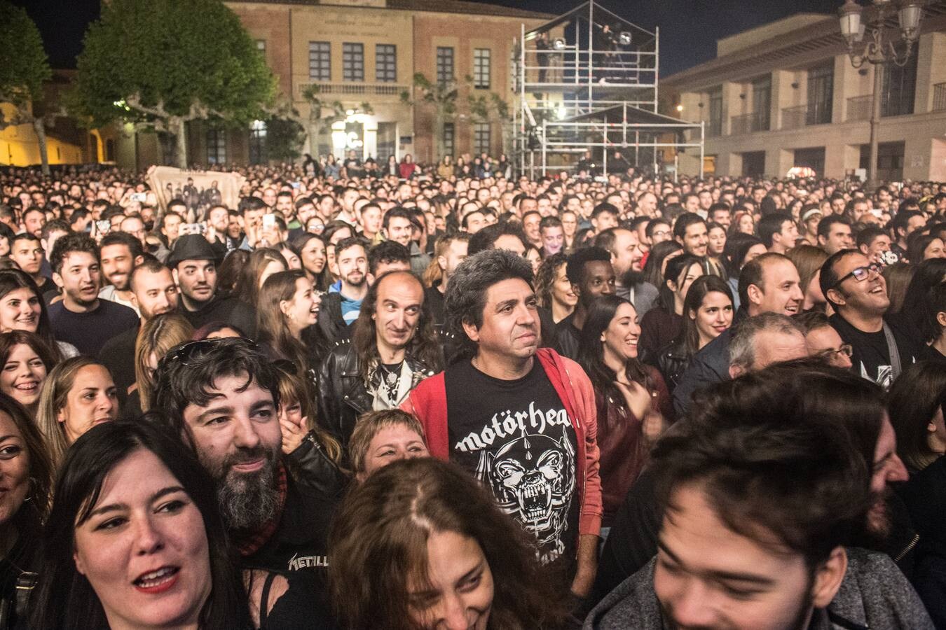 El grupo navarro 'Marea' colgó el cartel de 'No hay entradas', en el cuarto concierto de su gira 'El Azogue'