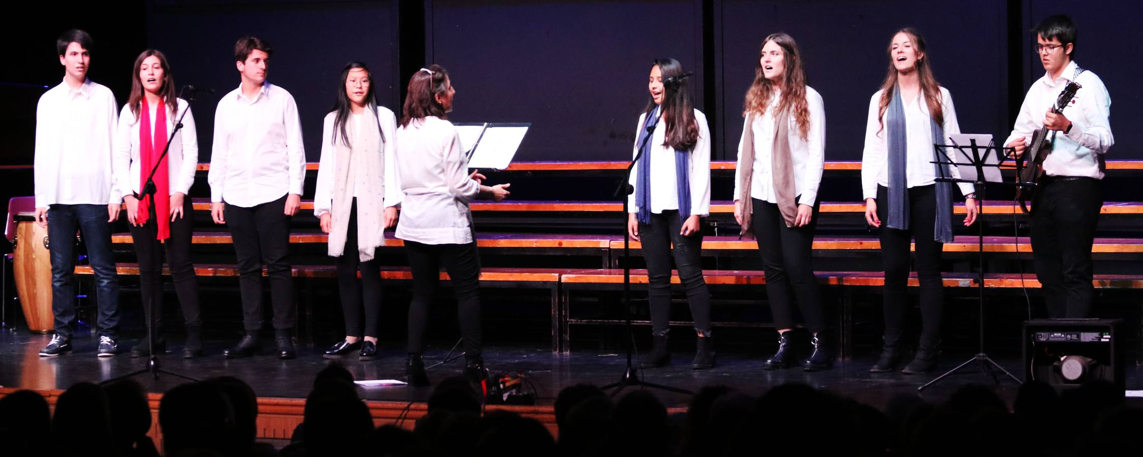 En el concierto participaron cuatro formaciones musicales y 200 niños.