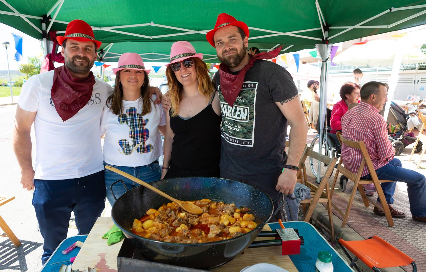 Fotos: Mañana de calderetas en Valdegastea