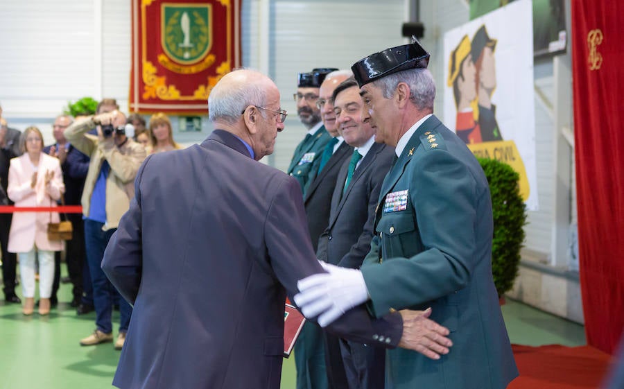 El Acuartelamiento de la Guardia Civil de Logroño ha celebrado este lunes un acto conmemorativo