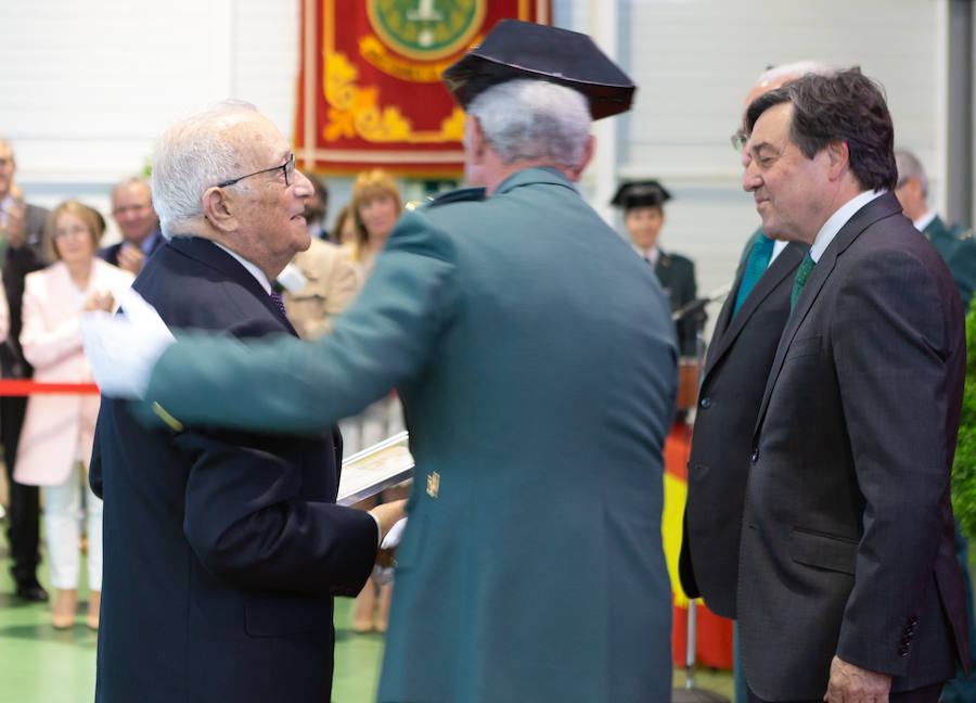 El Acuartelamiento de la Guardia Civil de Logroño ha celebrado este lunes un acto conmemorativo