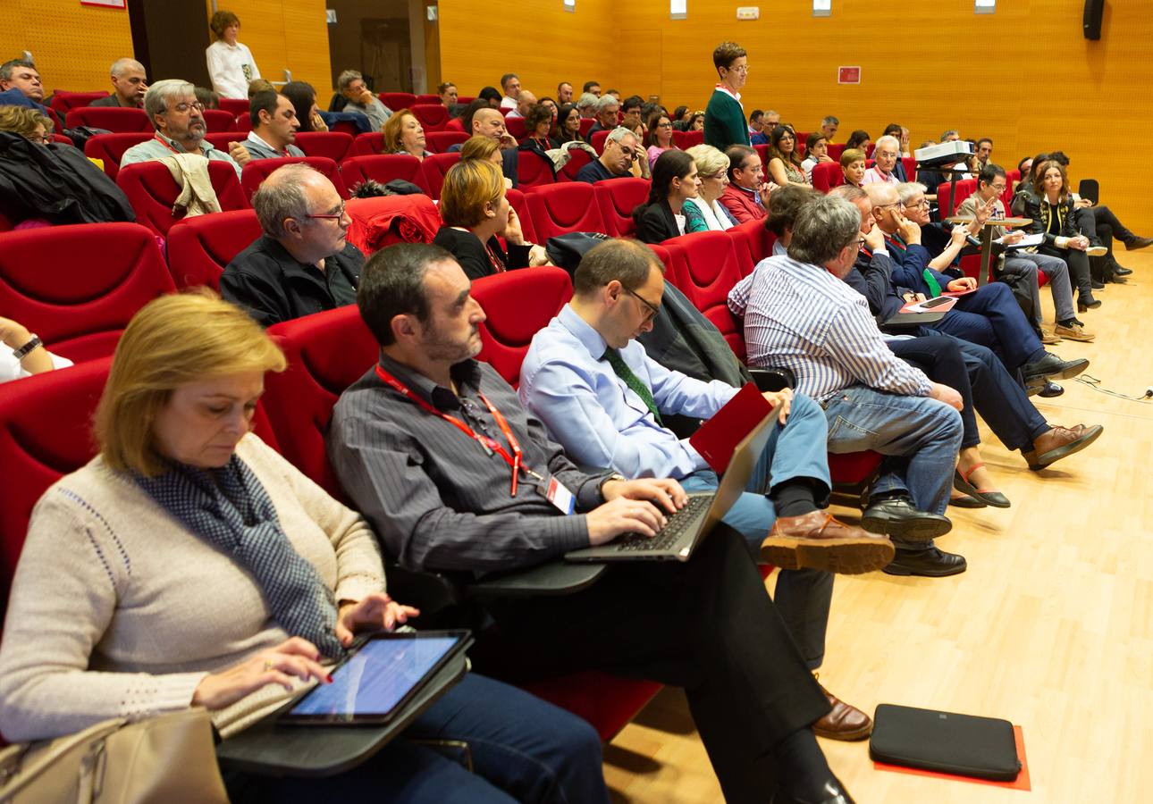 Fotos: Conferencia en la UR de decanos de universidades españolas sobre la modificación del actual sistema de acceso a la profesión docente