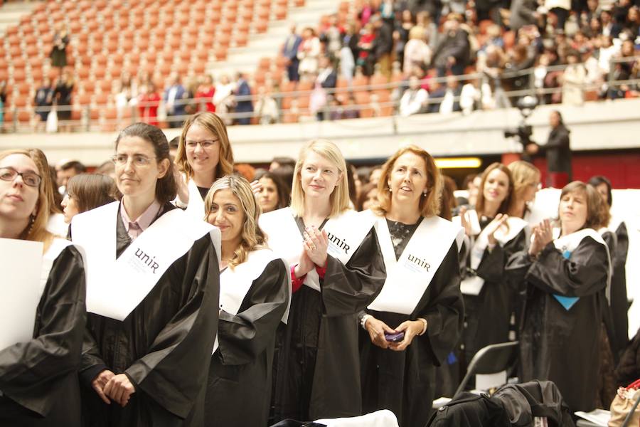 Ceremonia de graduación de los alumnos de Grado y Posgrado en la Plaza de Toros de Logroño