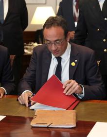 Imagen secundaria 2 - Los diputados presos hacen campaña durante su acreditación en el Congreso