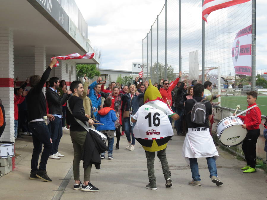 un final emocionante, con toda la afición en el campo homenajeando a sus 'campeones'