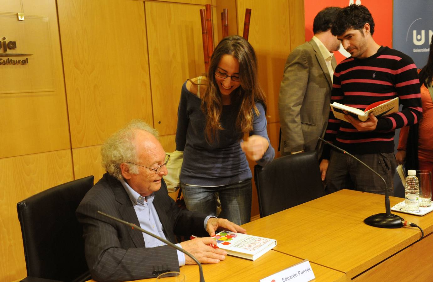 Fotos: Cuando Eduardo Punset triunfó en el Aula de Cultura de Diario LA RIOJA en el 2012